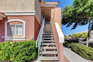 Photo #3: 2212140 Listing