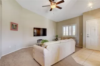 Photo #6: 2212140 Listing