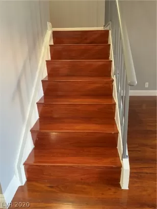 Photo #2: 2212143 Listing