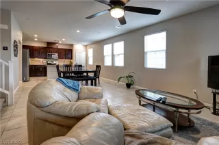 Photo #5: 2212154 Listing 