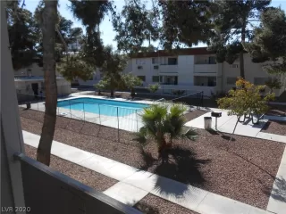 Photo #1: 2212158 Listing 