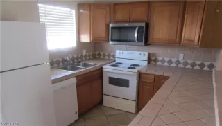 Photo #6: 2212158 Listing 