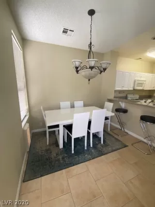 Photo #5: 2212235 Listing 