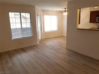 Photo #1: 2212273 Listing