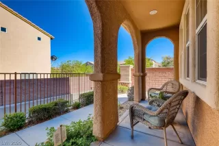 Photo #1: 2212310 Listing