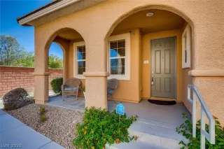 Photo #2: 2212310 Listing