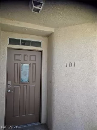 Photo #1: 2212348 Listing