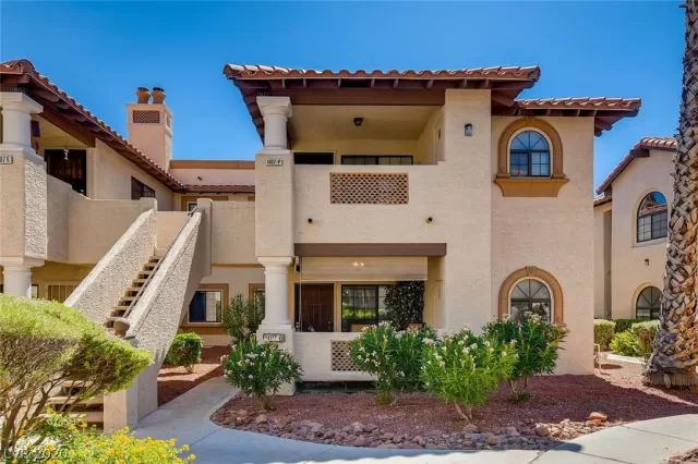 MLS: 2212461 Condo For Sale