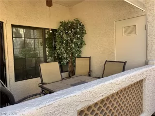 Photo #1: 2212461 Listing