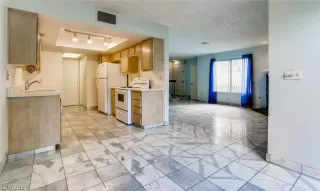 Photo #3: 2212465 Listing 