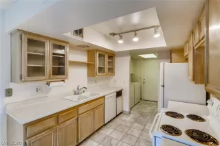 Photo #4: 2212465 Listing 