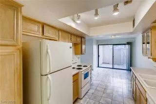 Photo #6: 2212465 Listing 