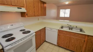 Photo #5: 2212554 Listing 