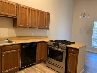 Photo #2: 2212559 Listing 