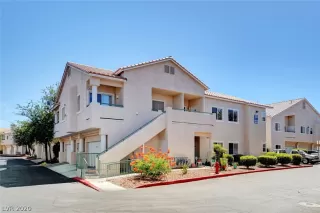 Photo #1: 2212562 Listing