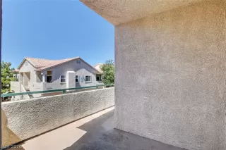 Photo #3: 2212562 Listing