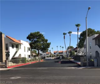 Photo #1: 2212587 Listing 