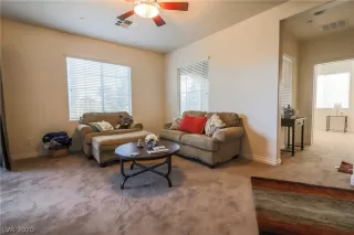 Photo #6: 2212591 Listing 