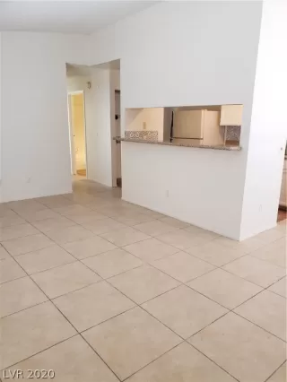 Photo #1: 2212605 Listing