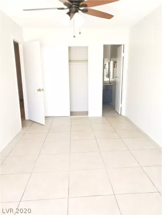 Photo #5: 2212605 Listing