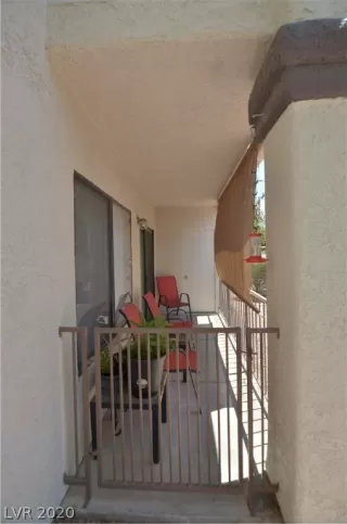 Photo #2: 2212630 Listing