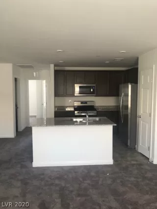 Photo #2: 2212645 Listing 