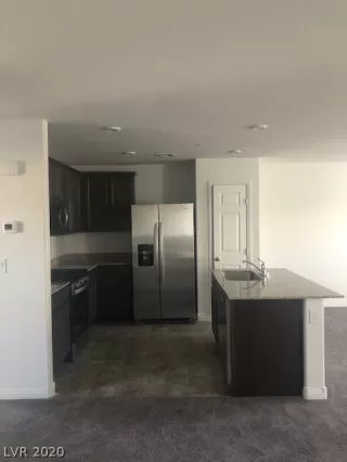 Photo #3: 2212645 Listing 