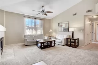 Photo #1: 2212685 Listing