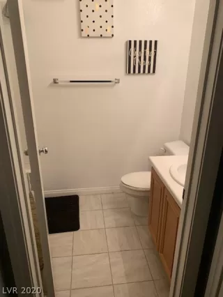 Photo #4: 2212713 Listing