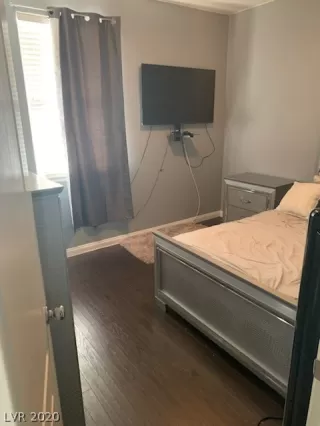 Photo #5: 2212713 Listing