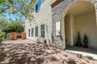 Photo #1: 2212780 Listing 