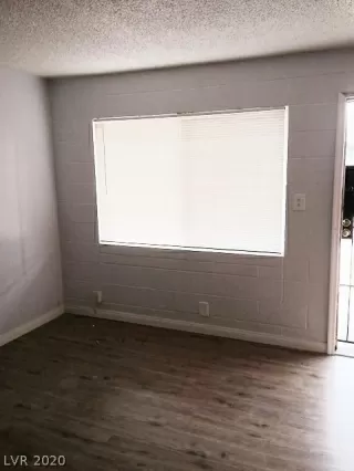 Photo #2: 2212787 Listing