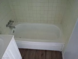 Photo #4: 2212787 Listing