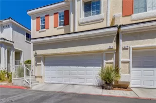 Photo #1: 2212800 Listing