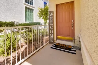 Photo #2: 2212800 Listing