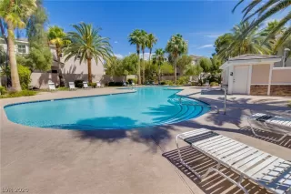 Photo #3: 2212800 Listing