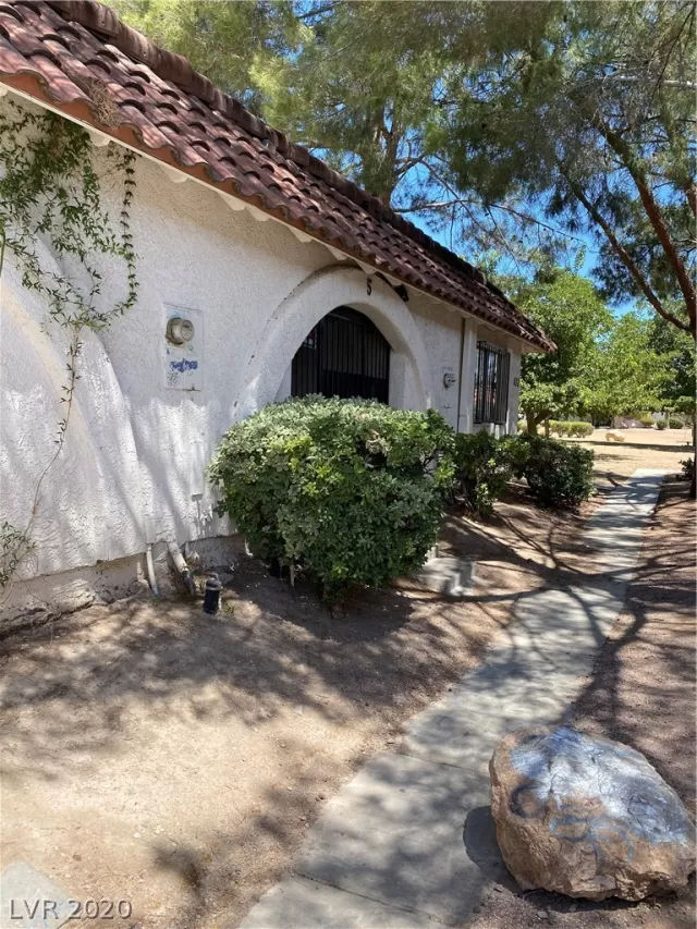 MLS: 2212810 Condo For Sale