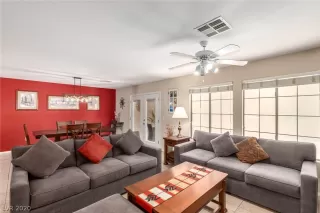 Photo #6: 2212896 Listing