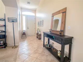 Photo #2: 2212917 Listing 