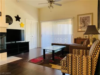 Photo #6: 2212922 Listing