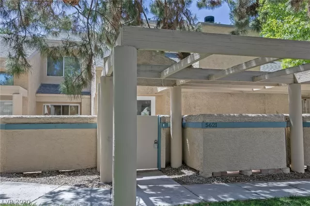 MLS: 2212972 Condo For Sale