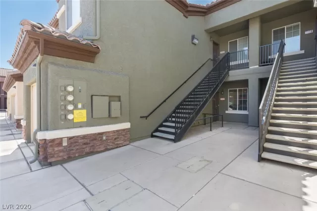 MLS: 2212989 Condo For Sale