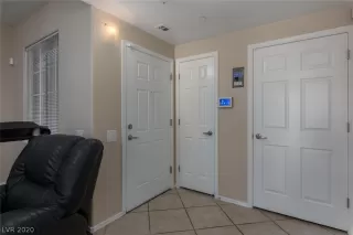 Photo #3: 2212989 Listing