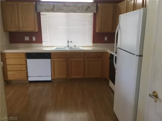 MLS: 2212992 Condo For Sale