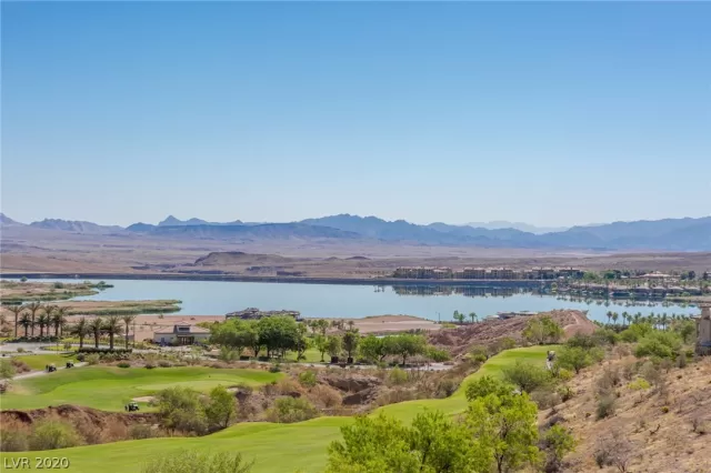 MLS: 2213169 Condo For Sale