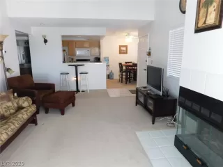 Photo #1: 2213197 Listing