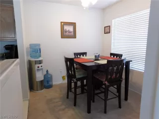 Photo #3: 2213197 Listing