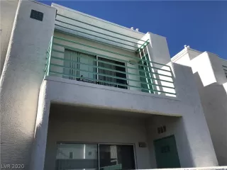 Photo #2: 2213248 Listing