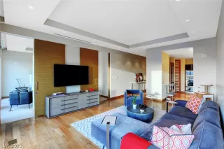 Photo #5: 2213281 Listing