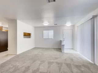 Photo #3: 2213307 Listing 